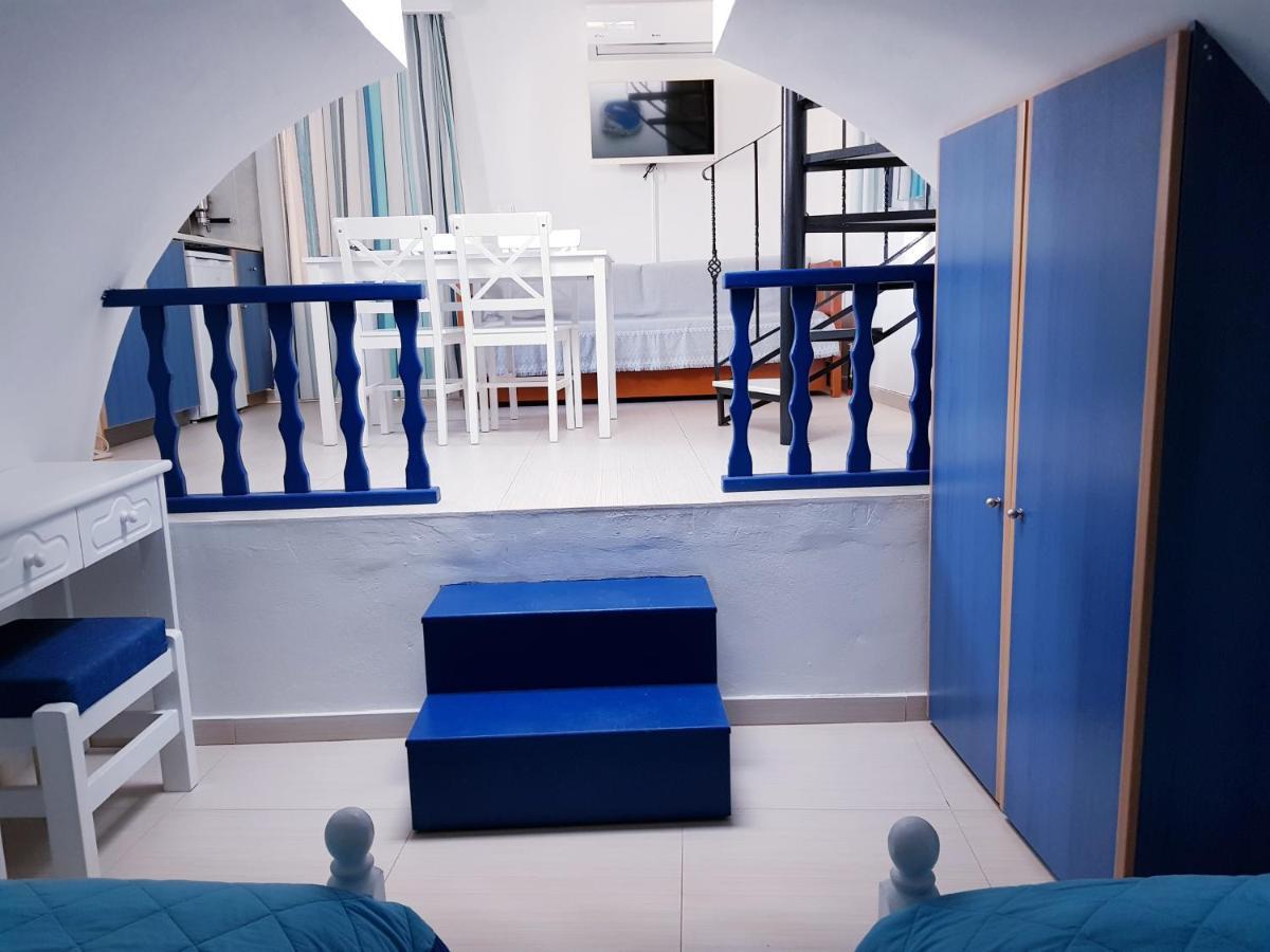 White & Blue Apartment Perivolos  Exterior photo
