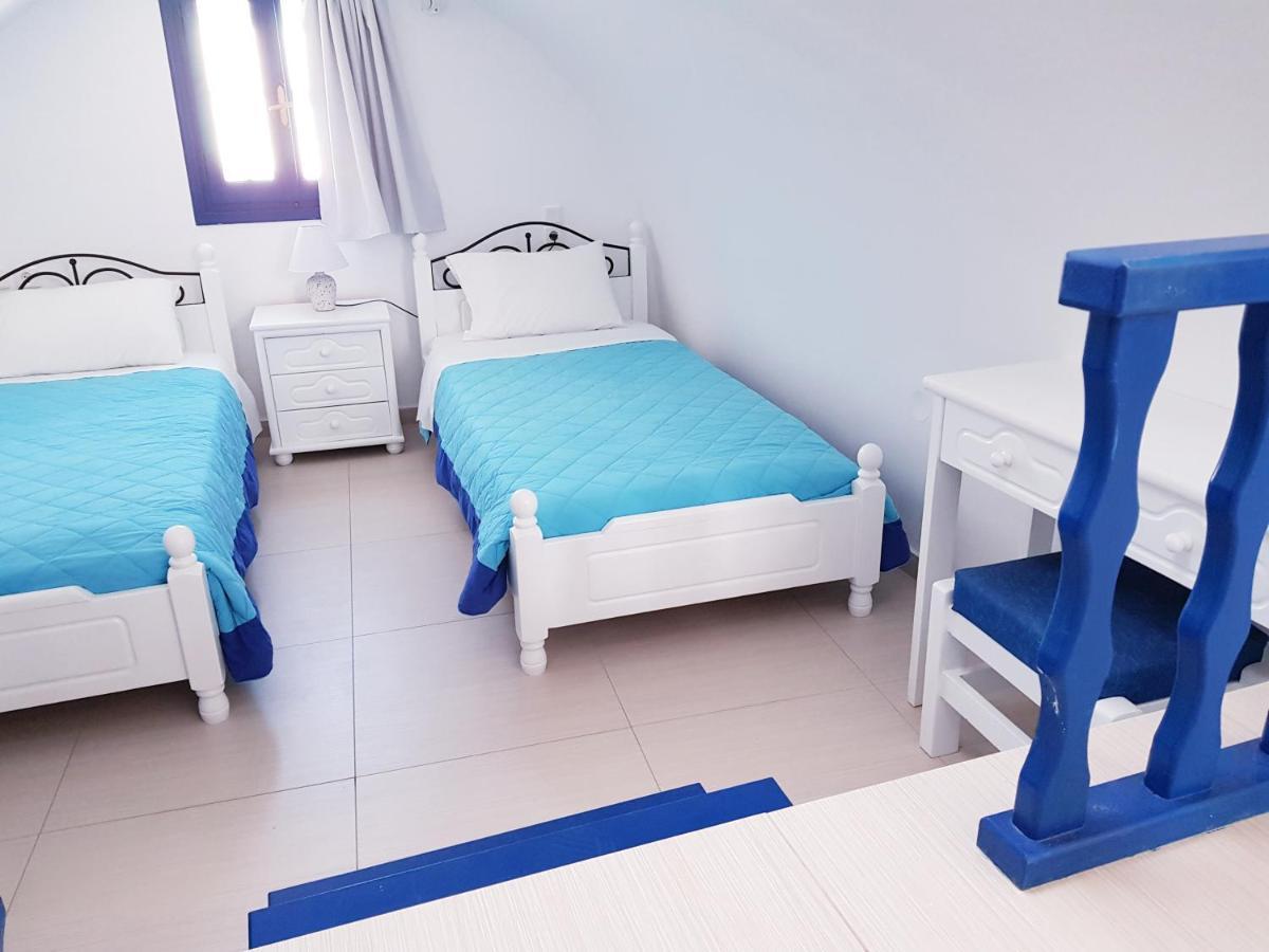 White & Blue Apartment Perivolos  Exterior photo
