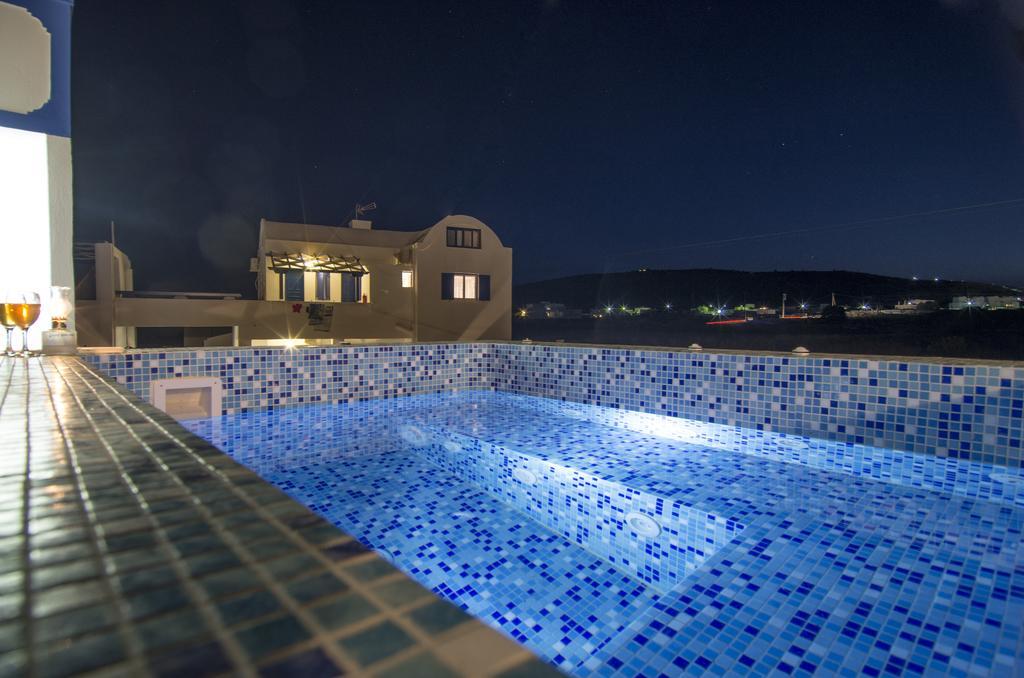 White & Blue Apartment Perivolos  Exterior photo