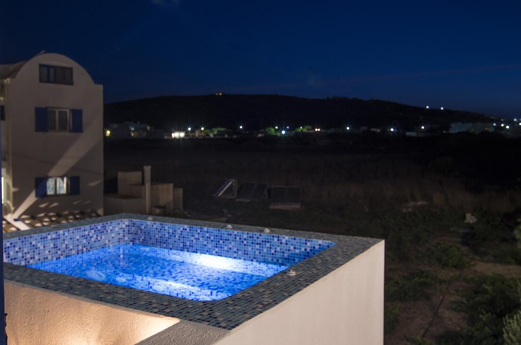 White & Blue Apartment Perivolos  Exterior photo